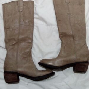 Gianni Bini Leather Brown Boots